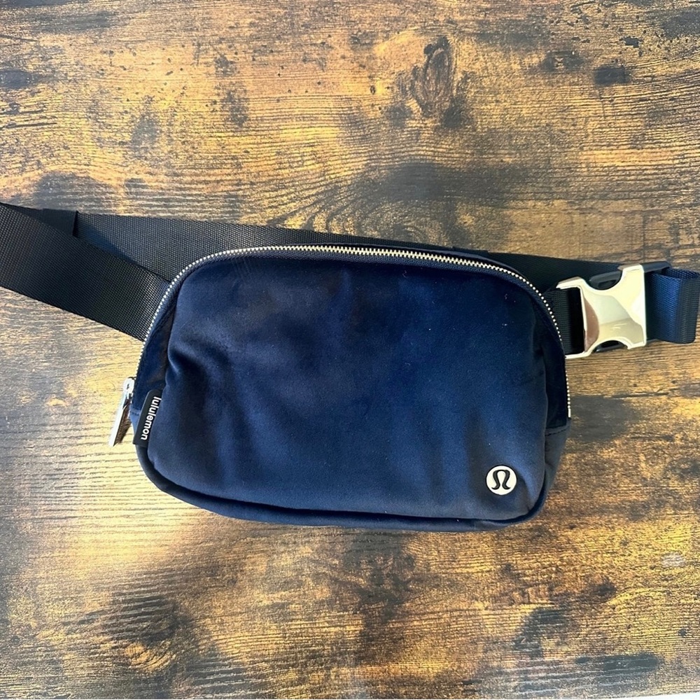 Lulelemon velour belt bag black and gold